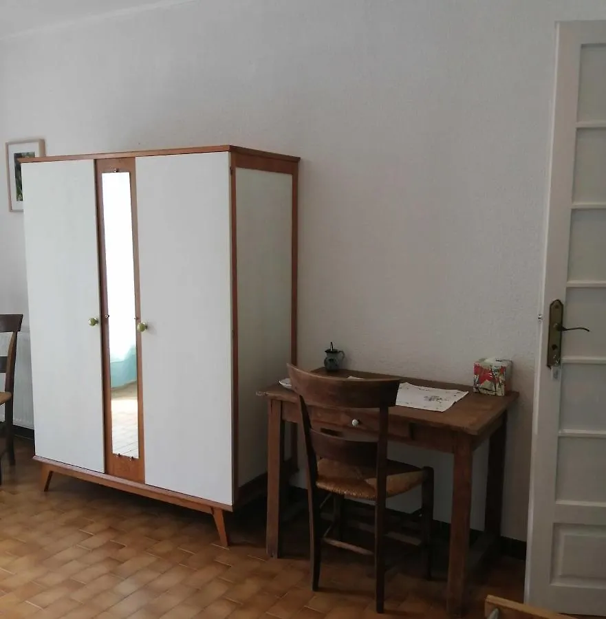 Alabrena Bed & Breakfast Feneyrols